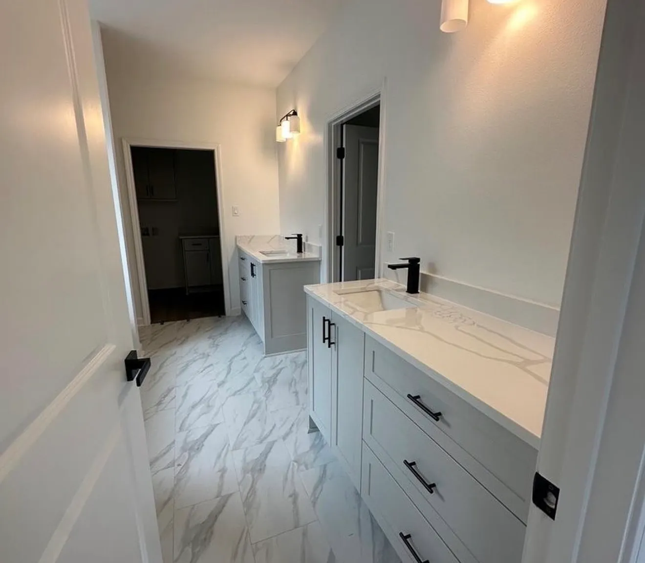 4 bed, 2060 sqft, $3,050 — Photo 2