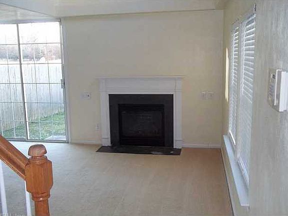 3rd image of 6359 Scottsfield Dr