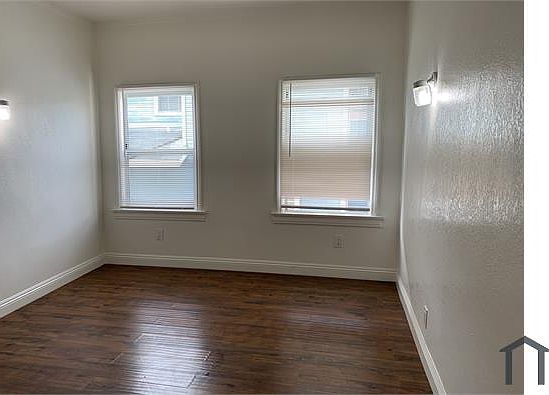 5th image of 1932 W 25th St Unit 15