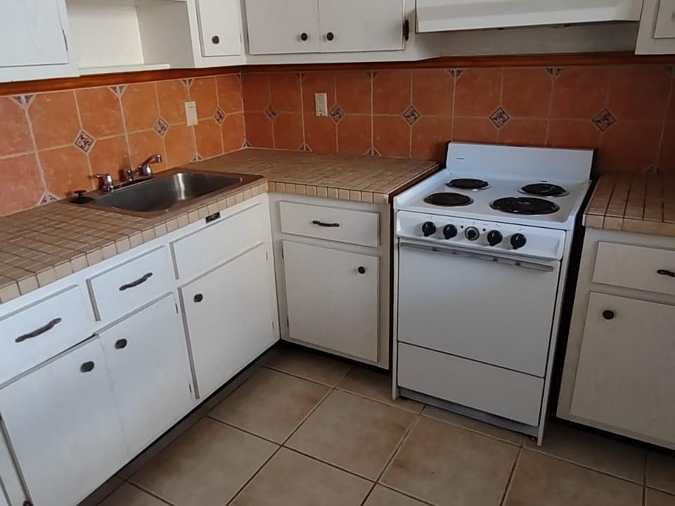 2nd image of 15600 NW 7th Ave #818-1
