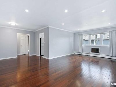 1624 Valley St APT 2C, Fort Lee, NJ, 07024