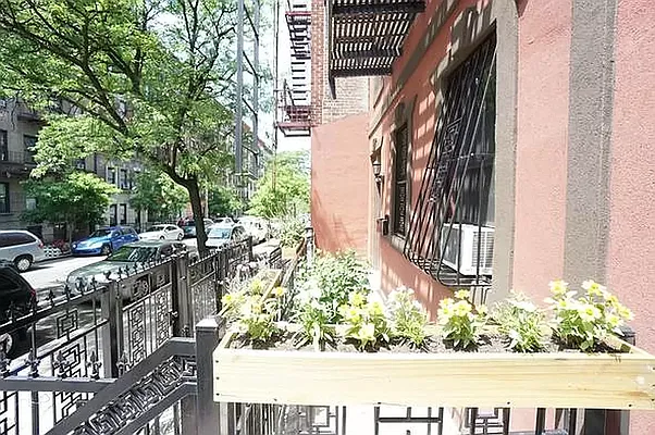 Rented by Corcoran | media 27