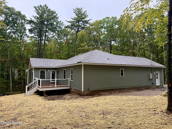 2nd image of 140 Parkers Glen Rd