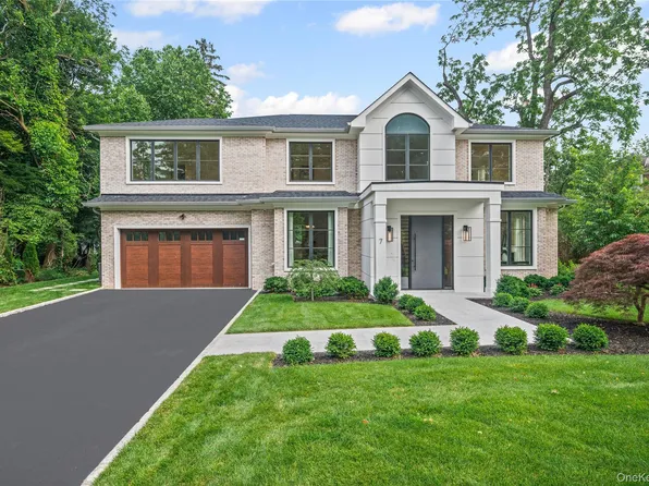 7 Mirrielees Road, Great Neck, NY 11021