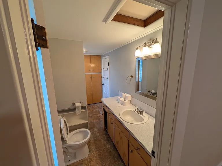 227 Park St — Photo 25
