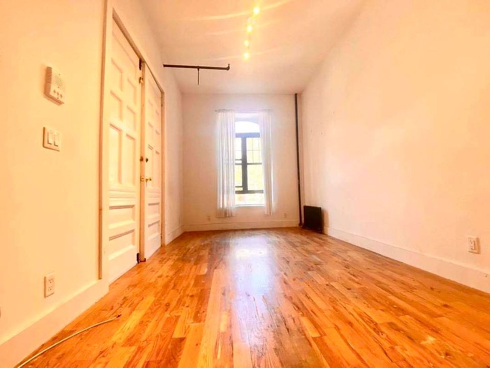 1st image of 480 Greene Ave APT 1F