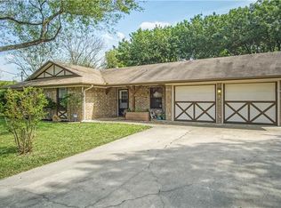 839 Sunshadow Dr, New Braunfels, TX 78130