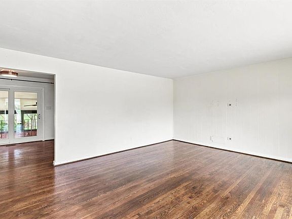 4th image of 8037 Jerrylee Ct