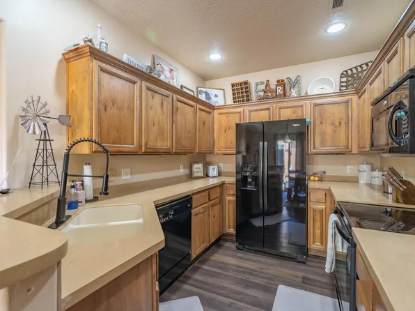 3956 Bella Vista Dr, Santa Clara, UT 84765