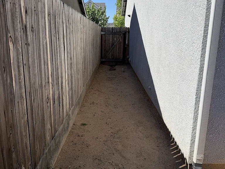 7073 W Poe Ave — Photo 12
