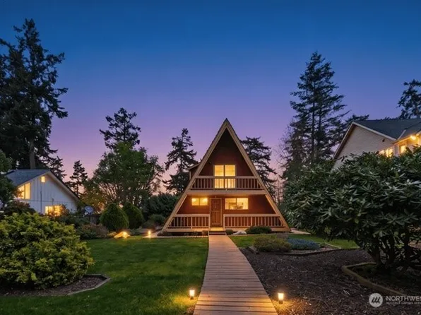 595 Race Road, Coupeville, WA 98239