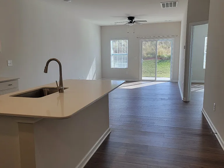 62 Fernhill Ln — Photo 8