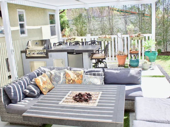 8727 Glider Ave, Los Angeles, CA 90045