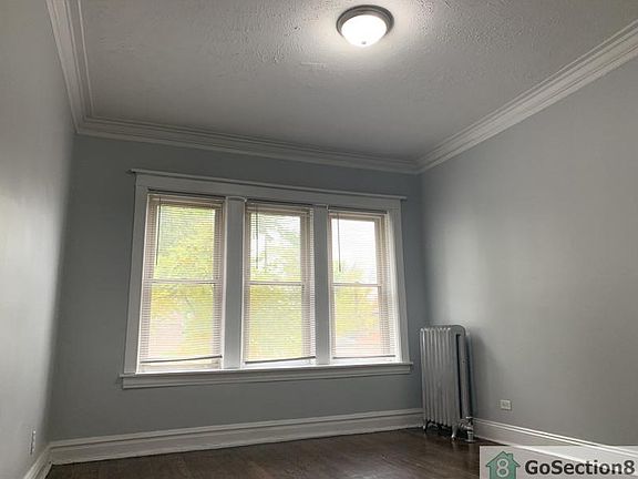 5th image of 7556 S Calumet Ave