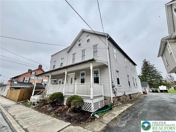 206 Main St, Stockertown, PA 18083