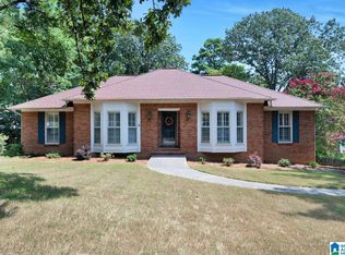 5572 Heath Row Dr, Birmingham, AL 35242