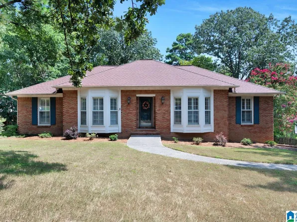 5572 Heath Row Dr, Birmingham, AL 35242