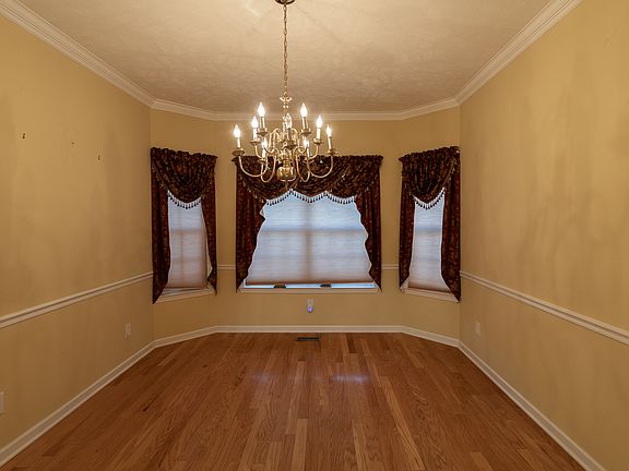 3rd image of 2529 Keegan Dr