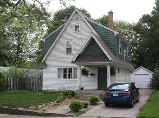 1716 Giddings Ave SE, Grand Rapids, MI 49507