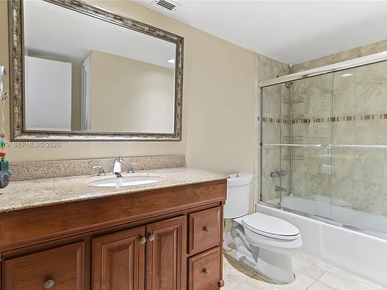 19390 Collins Ave #516 — Photo 19