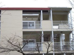 267 N Hayden Bay Dr, Portland, OR 97217