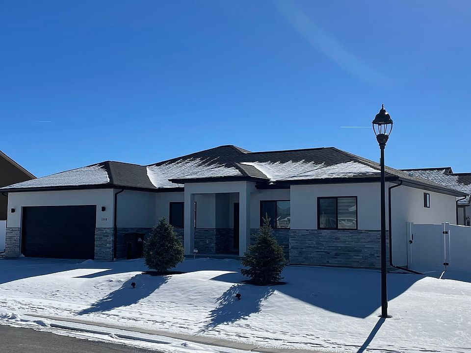 1st image of 1548 Hickory Dr