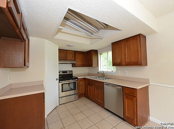 5th image of 4146 Briarcrest St