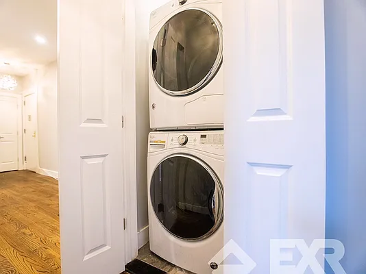 Rented by EXR | media 17