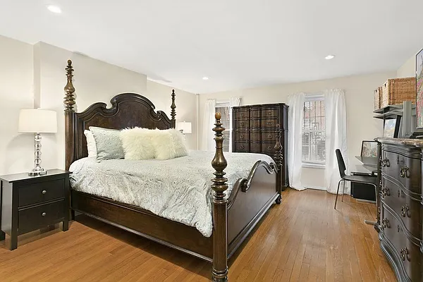 Sold by Corcoran | media 3