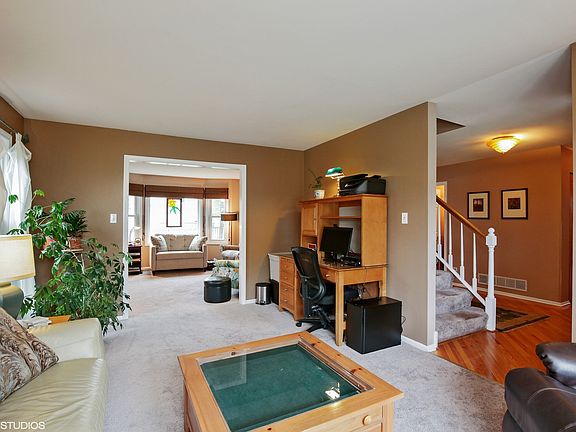 4th image of 189 Washo Ct