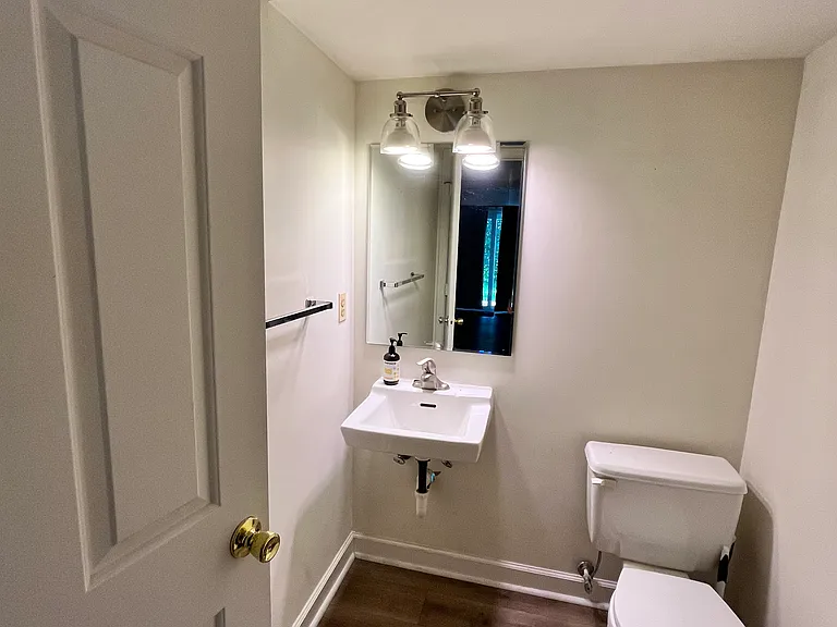 basement half bathroom