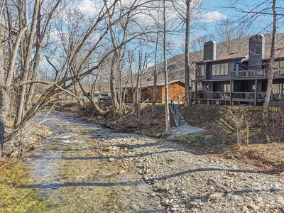129 Riverside Villa Dr, Maggie Valley, NC, 28751