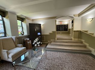 University Manor Apartments, Chicago, IL 60615