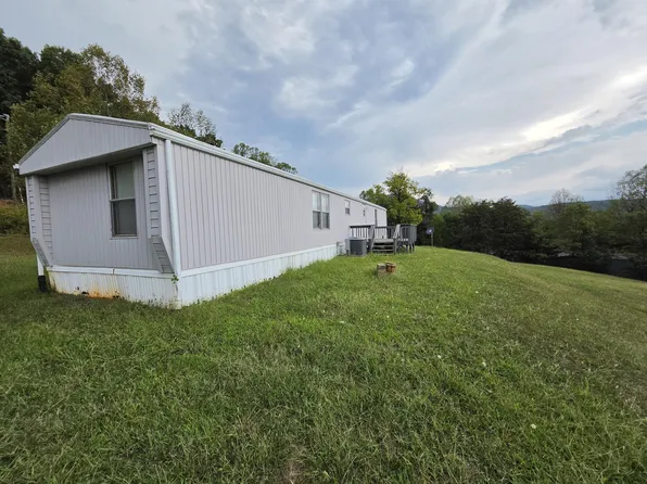 208 Timberline Trl, Vinton, VA 24179