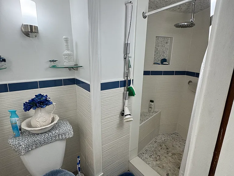 8 Athelwold St #1 — Photo 6