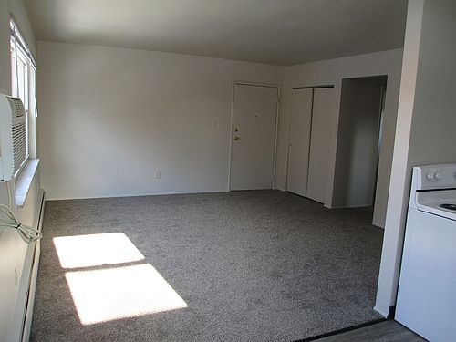 4th image of 83 Aljoy Ct APT 8