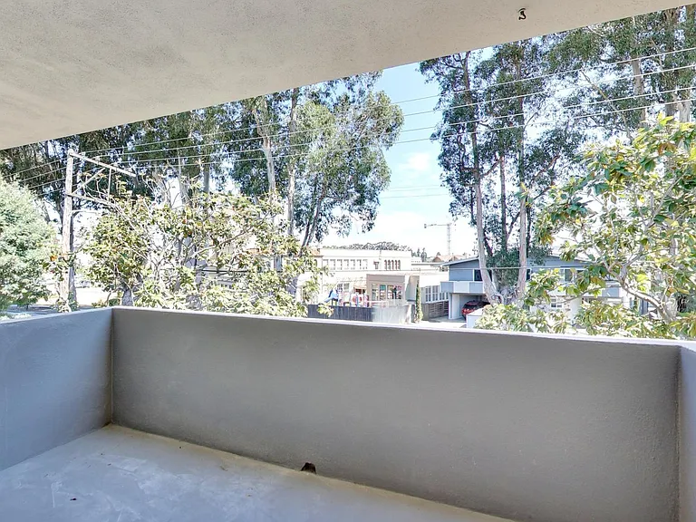1500 Newlands Ave #206 — Photo 15