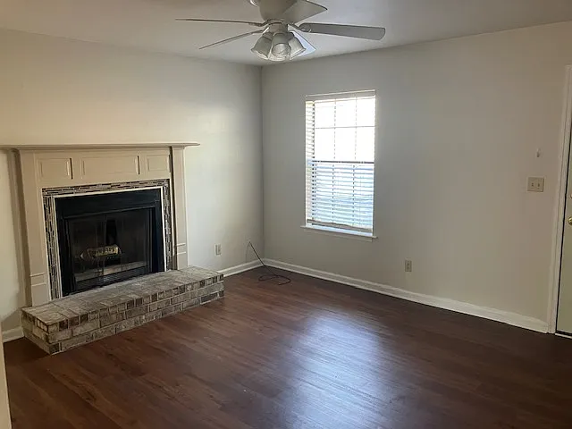 1900 Drayton Dr #401 — Photo 5