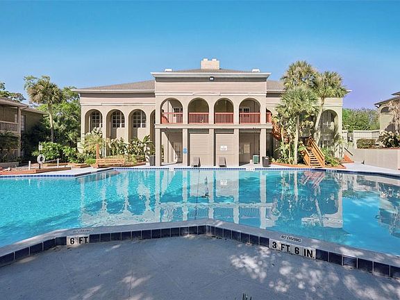 3rd image of 425 Wymore Rd APT 201