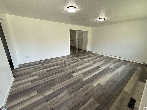3rd image of 1212 Murray St