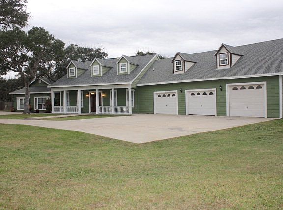 2nd image of 140 Deer Run Ln