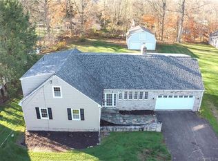 43 Oak Ridge Dr, Berlin, CT 06037