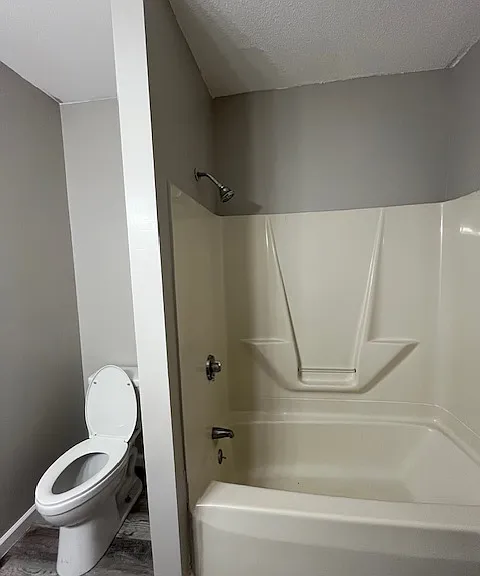 40 E Liberty St #1 — Photo 3