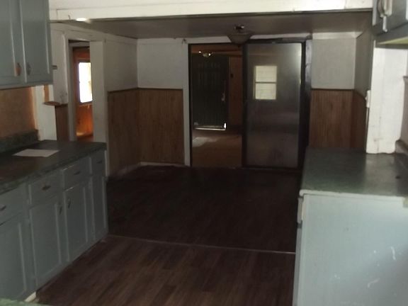 5th image of 684 Park Ave