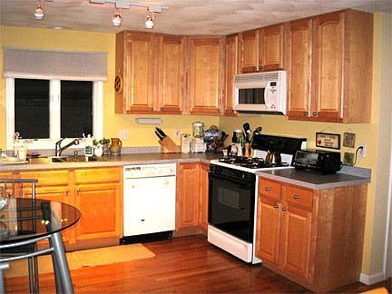 Eat-in-kitchen with Sliders to Deck