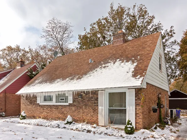 4312 Elm Ave, Lyons, IL 60534