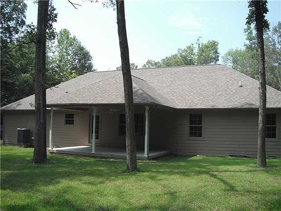 2nd image of 2418 Tulip Ln