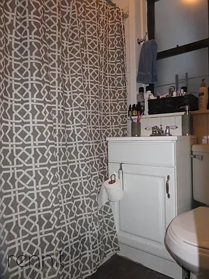 Rented by Rennit Inc. | media 21