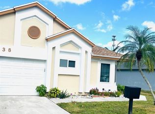 838 E PALM RUN Drive, North Lauderdale, FL 33068