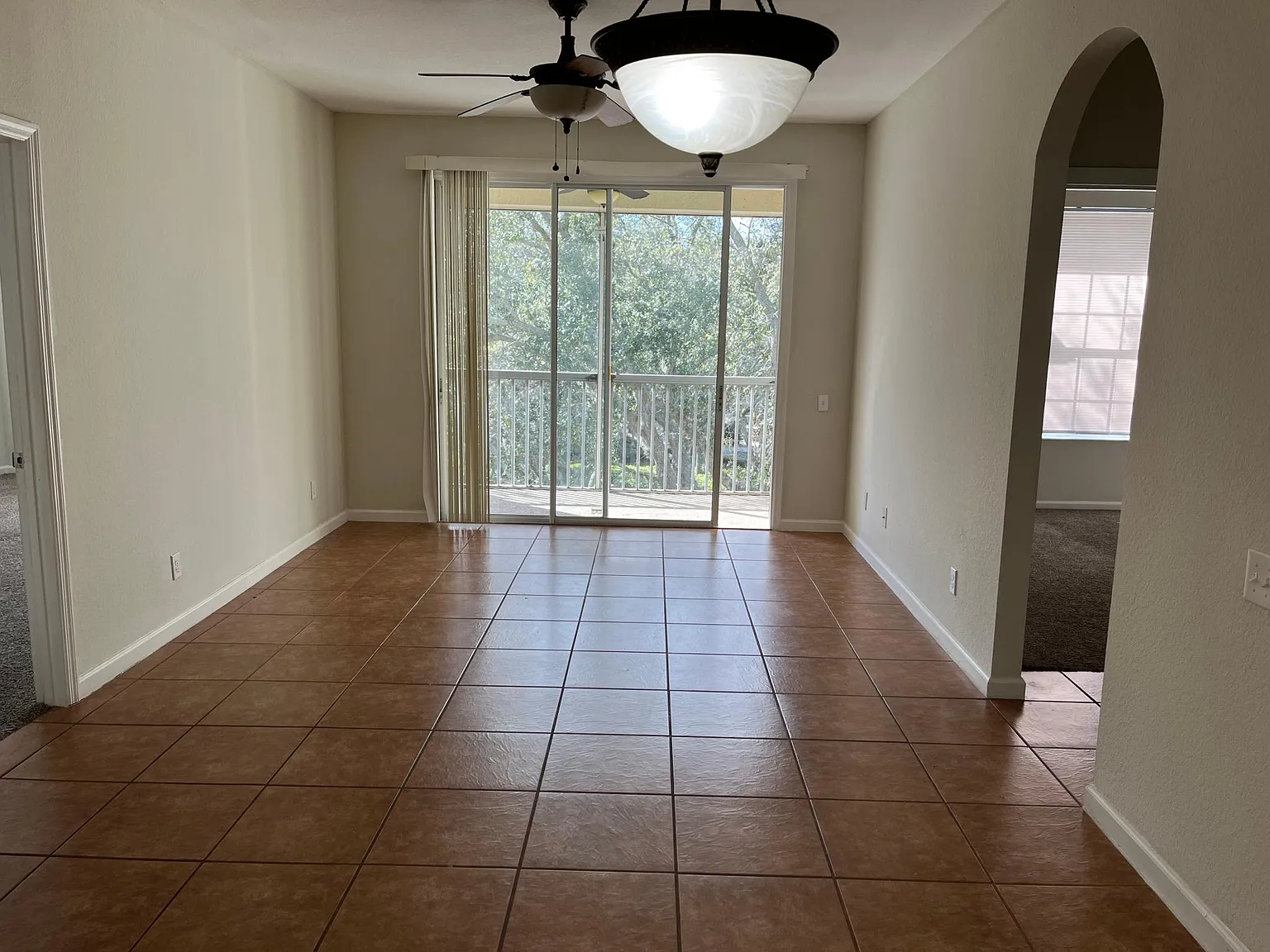 3 bed, 1206 sqft, $1,800 — Photo 4